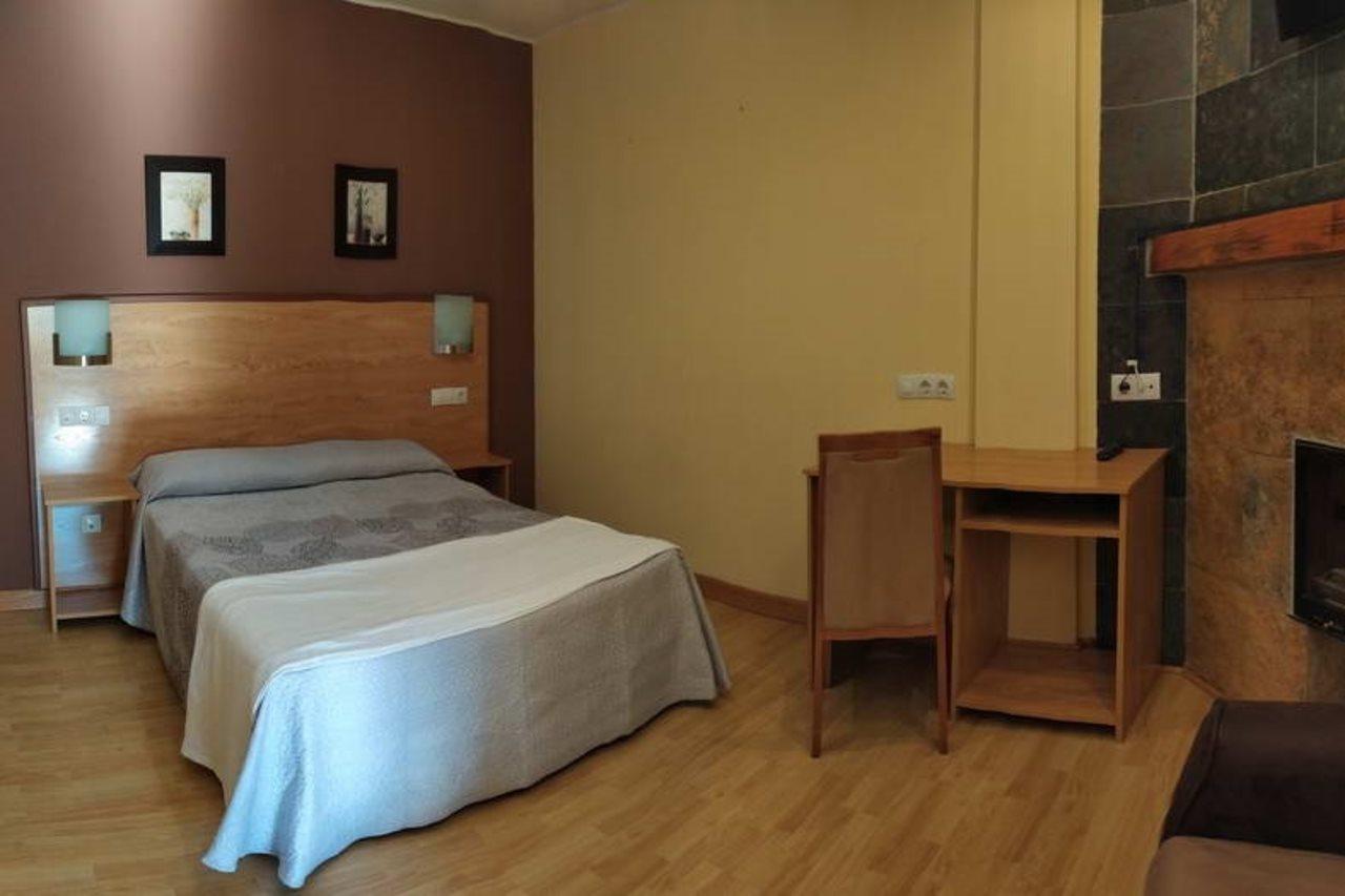 Hotel Santa Cristina Pola de Lena Exterior photo